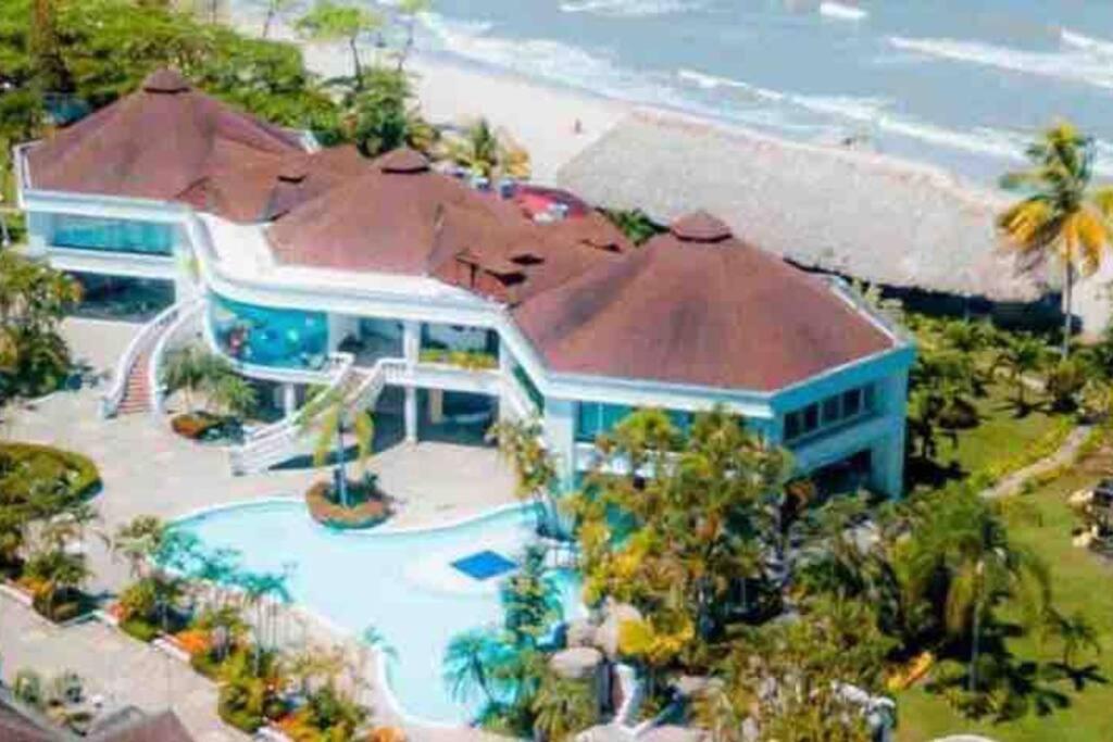 Villa De Ali In Palma Real La Ceiba Buitenkant foto
