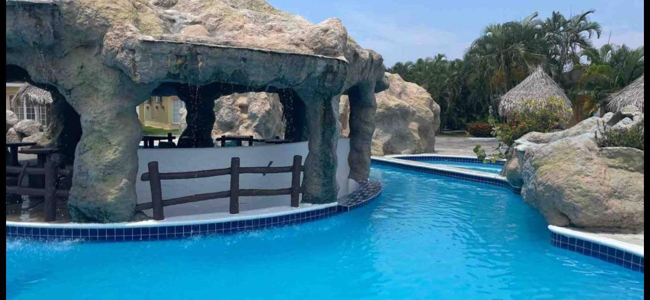 Villa De Ali In Palma Real La Ceiba Buitenkant foto